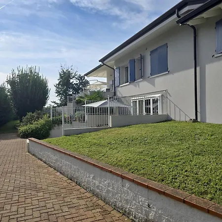 Sofia Bed & Breakfast 3*