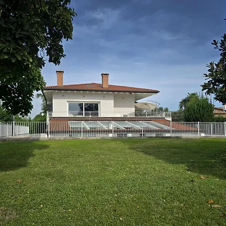 Sofia فندق مبيت وإفطار Ponzano Veneto